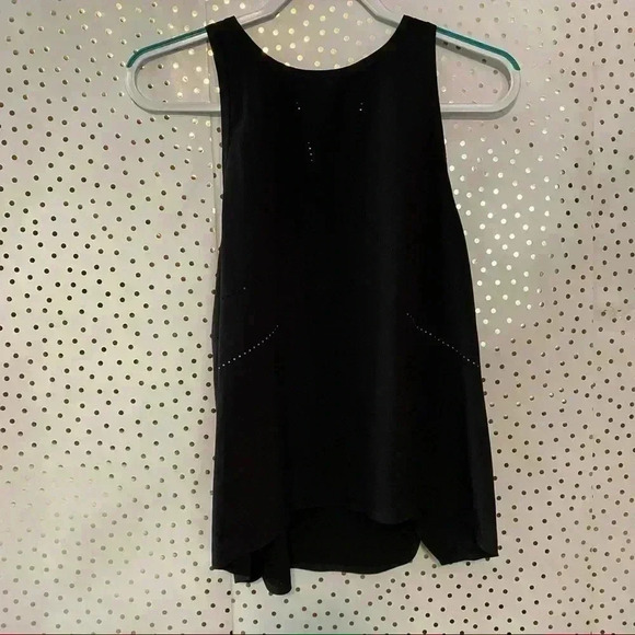 Lululemon Black Top - Picture 1 of 10
